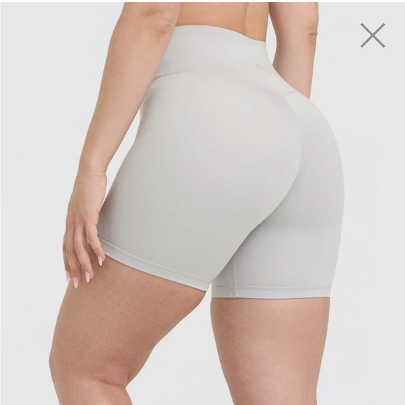 Oner Active TIMELESS HIGH WAISTED SHORTS 6" - Picture 2 of 4